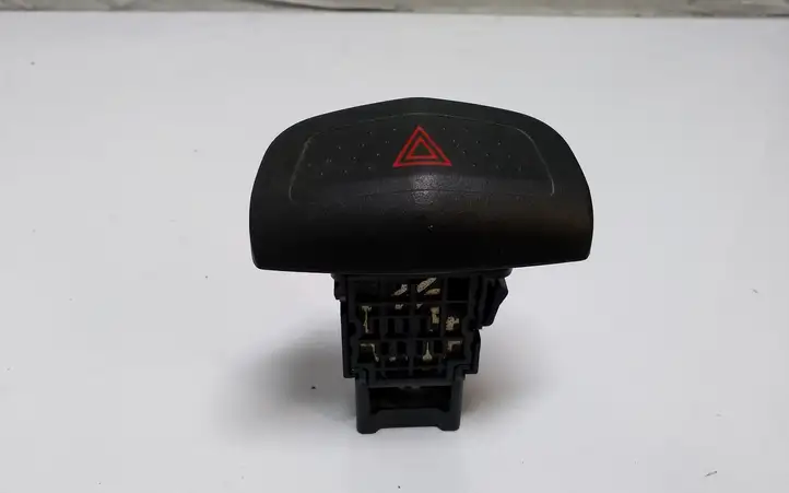 Nissan Primera (2001 - 2008) 06016 Включатель аварийных фонарей — фото 1