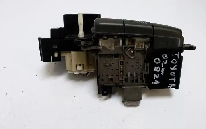 Toyota Yaris Verso (1999 - 2005) 758294 Блок кнопок на панели — фото 2