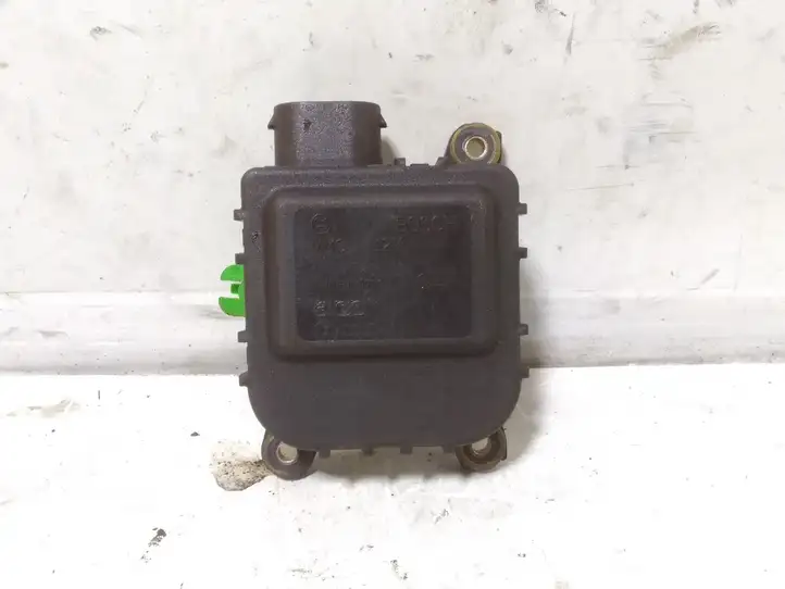 Audi A3/S3 8L (1996 - 2000) 0132801209 Двигатель задвижки потока воздуха — фото 1