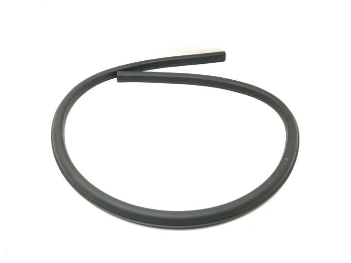 Audi A5 (2007 - 2011)  8T0831707D Уплотнительная резина передней двери (на дверях)
