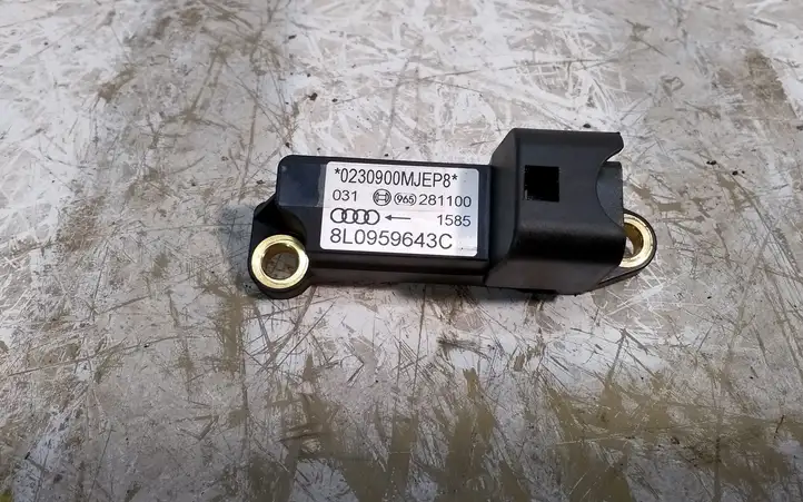 Audi A3/S3 8L (1996 - 2000) 8L0959643C Датчик удара SRS — фото 1