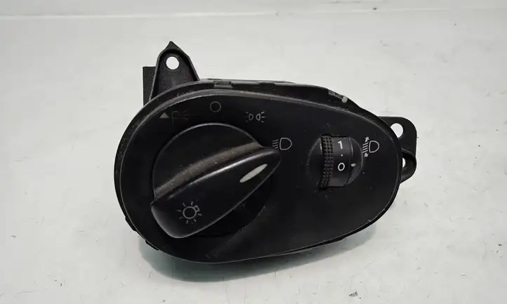 Ford Focus (1998 - 2004) 98AG13A024 Включатель фонарей — фото 1