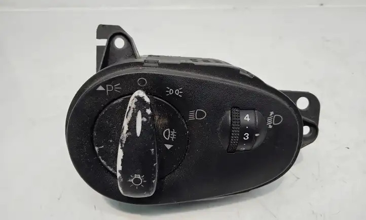 Ford Focus (1998 - 2004) 98AG13A024 Включатель фонарей — фото 1