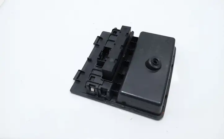 Volkswagen Touran II (2010 - 2016) 1T1857368G Кнопка ESP — фото 3
