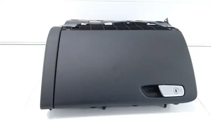 Audi A4 S4 B8 8K (2007 - 2011) 8K1857035A Бардачок в сборе — фото 1