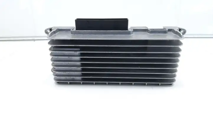 Audi A6 S6 C6 4F (2004 - 2008) 8T0035223P Усилитель звука — фото 1