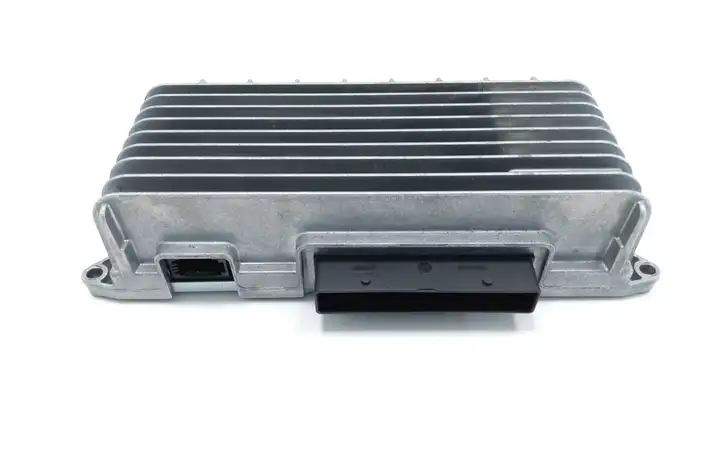 Audi A6 S6 C6 4F (2004 - 2008) 8T0035223P Усилитель звука — фото 4