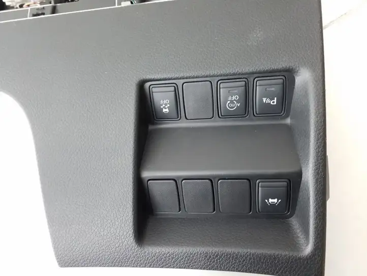 Nissan Qashqai (2013 - 2017) 681064EH0A Нижняя отделка панели приборов — фото 4