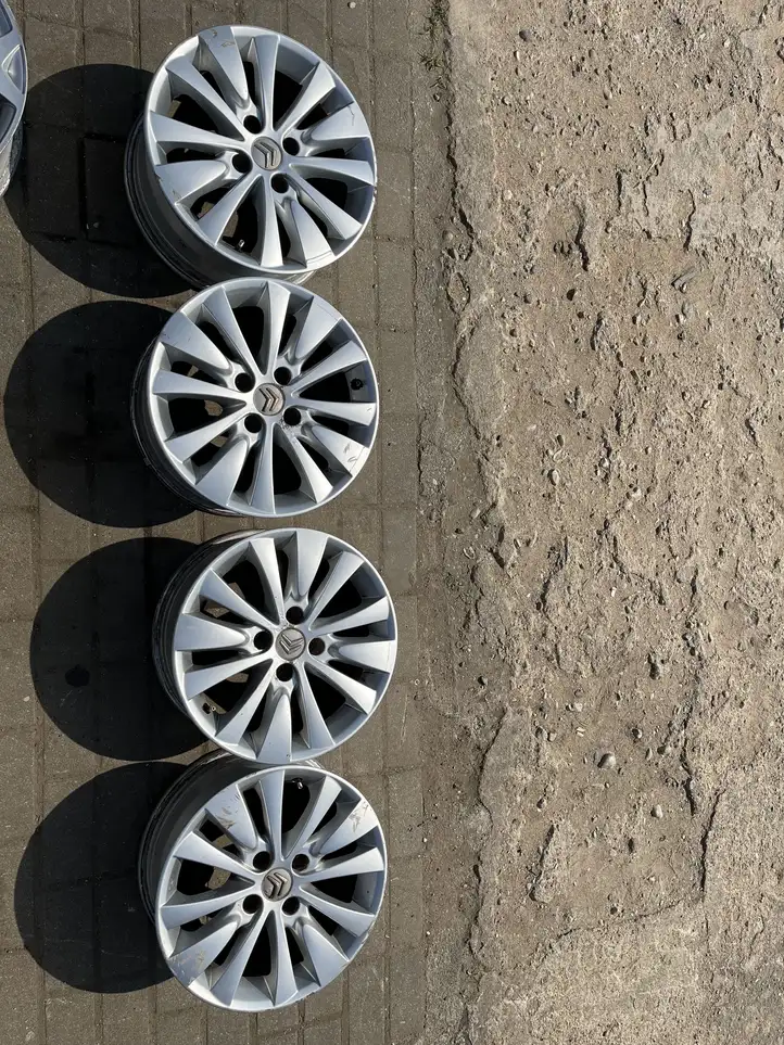Citroen C4 I Picasso (2006 - 2013) Легкосплавный колесный диск R16 — фото 1