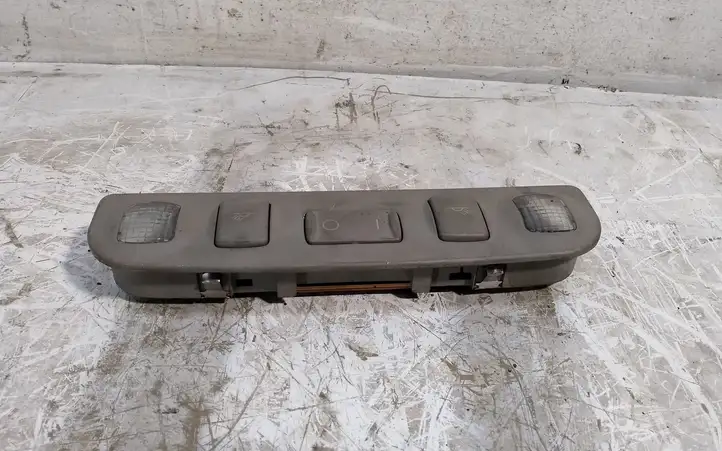 Audi A3/S3 8L (1996 - 2000) 8L4947111 Задняя подсветка — фото 1