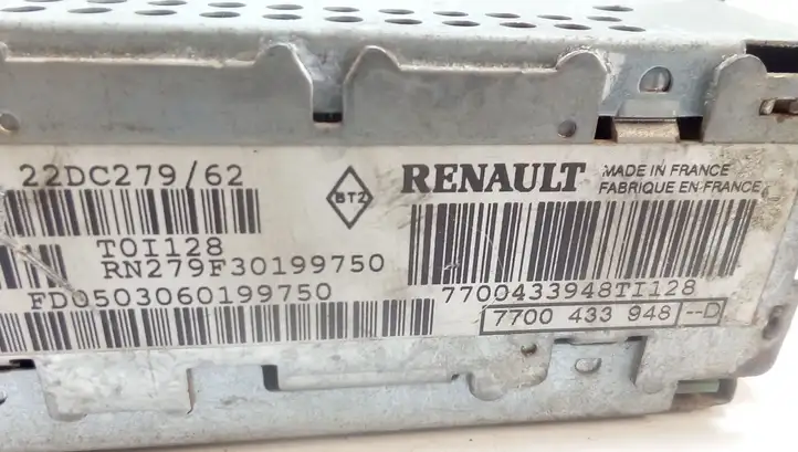 Renault Master II (1998 - 2003) 7700433948 Магнитола / мультимедийная система — фото 4