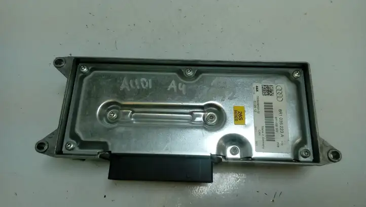Audi A4 S4 B8 8K (2011 - 2015) 8R1035223 Усилитель звука — фото 4
