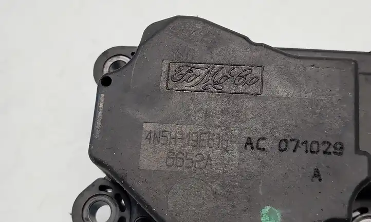 Volvo S40 (2007 - 2012) 4N5H19E615AC Двигатель задвижки потока воздуха — фото 4