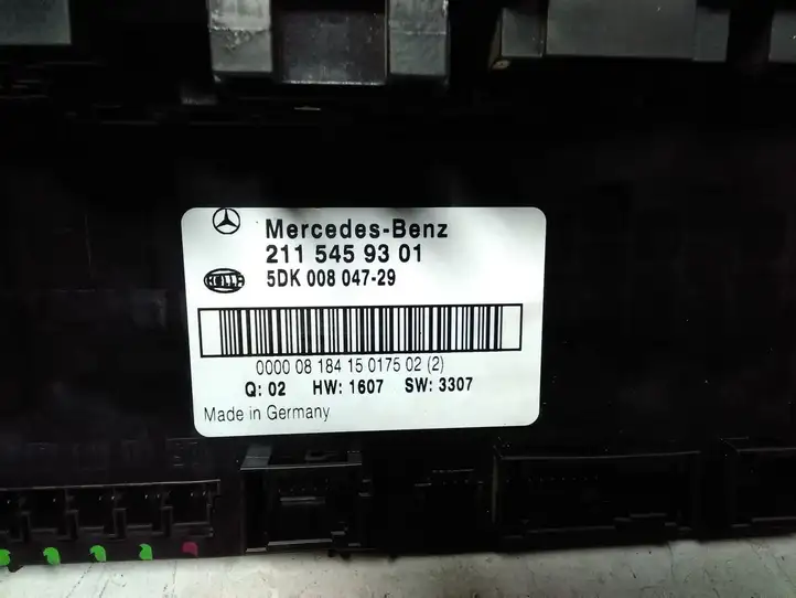 Mercedes-Benz E W211 (2002 - 2009) 2115459301 Блок предохранителей — фото 3