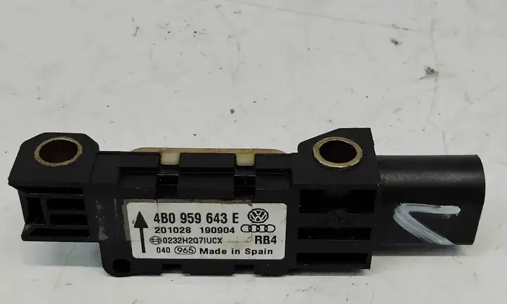 Volkswagen Touareg I (2002 - 2010) 4B0959643E Датчик удара SRS — фото 1