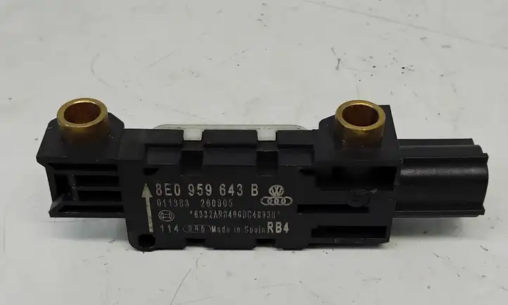 Audi A4 S4 B7 8E 8H (2004 - 2009) 8E0959643B Датчик удара SRS — фото 1