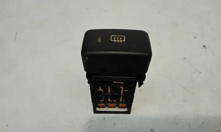 Nissan Navara D22 (1997 - 2004) 06016 Кнопка обогрева стекла — фото 1