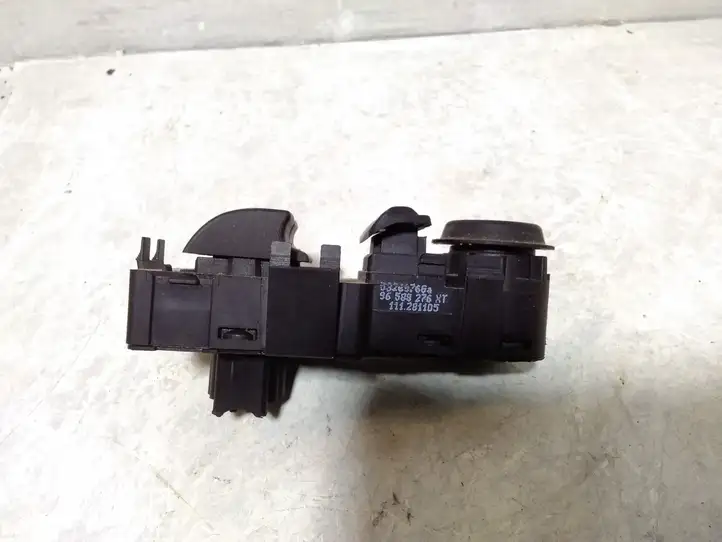 Peugeot 407 (2004 - 2011) 53269706 Блок кнопок стеклоподъемников — фото 3