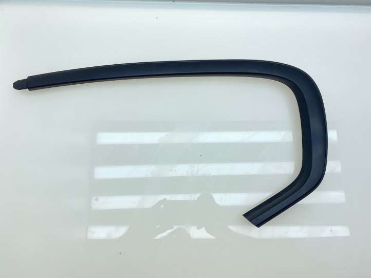 Subaru Legacy (2003 - 2009)  65249AG010 Отделка заднего бокового стекла