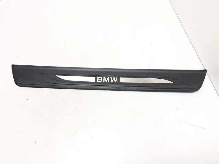 BMW 5 F10 F11 (2009 - 2016) 57550913 Внутренняя отделка переднего порога — фото 3