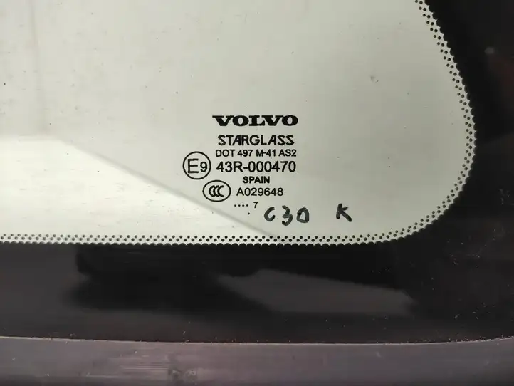 Volvo C30 (2007 - 2010) 43R000470 Заднее боковое стекло — фото 2