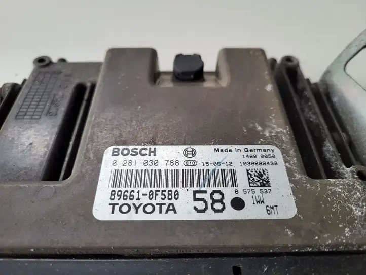 Toyota Verso (2012 - 2015) Блок управления двигателем (ЭБУ) — фото 3