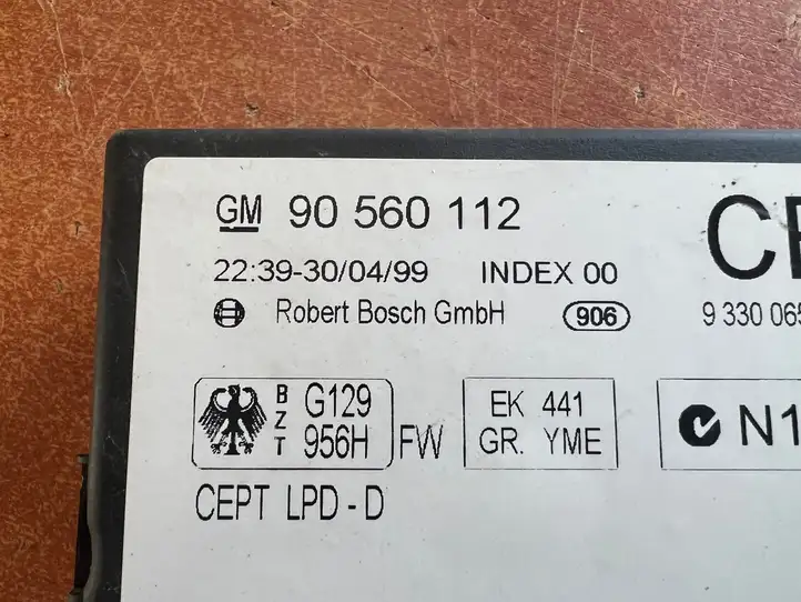Opel Astra G (1998 - 2004) 90560112 Модуль комфорта — фото 3