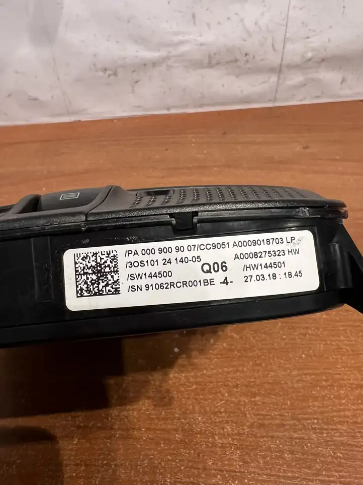 Mercedes-Benz C W205 (2014 - 2021) A0009018703 Передняя подсветка — фото 3