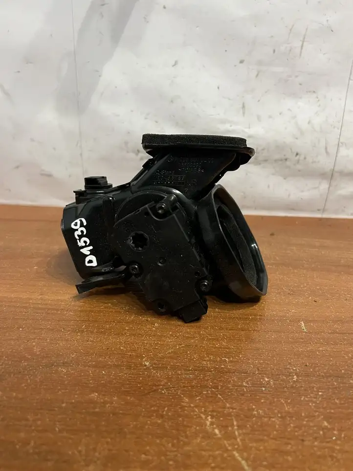 Mercedes-Benz GLC X253/C253 (2015 - ) A2058300200 Воздуховоды системы отопления/климатики — фото 1