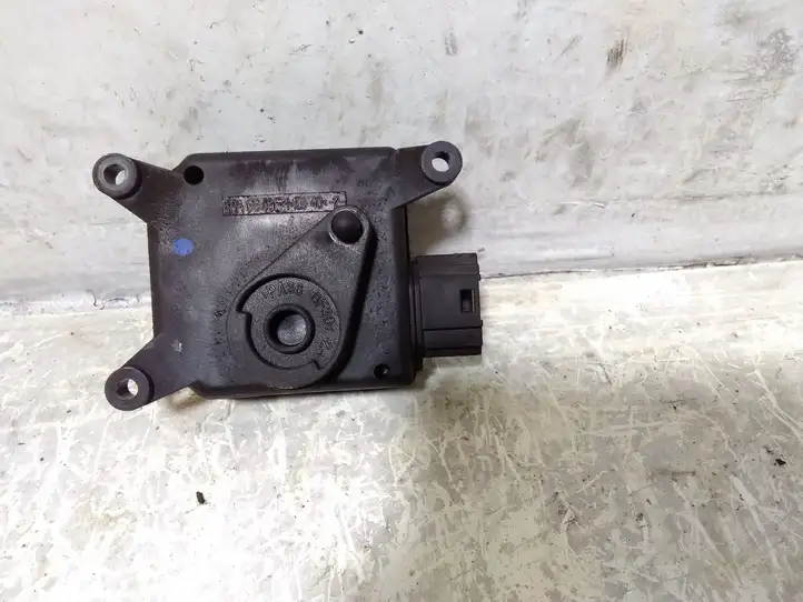 Opel Zafira B (2003 - 2006) 309368000AE Двигатель задвижки потока воздуха — фото 3