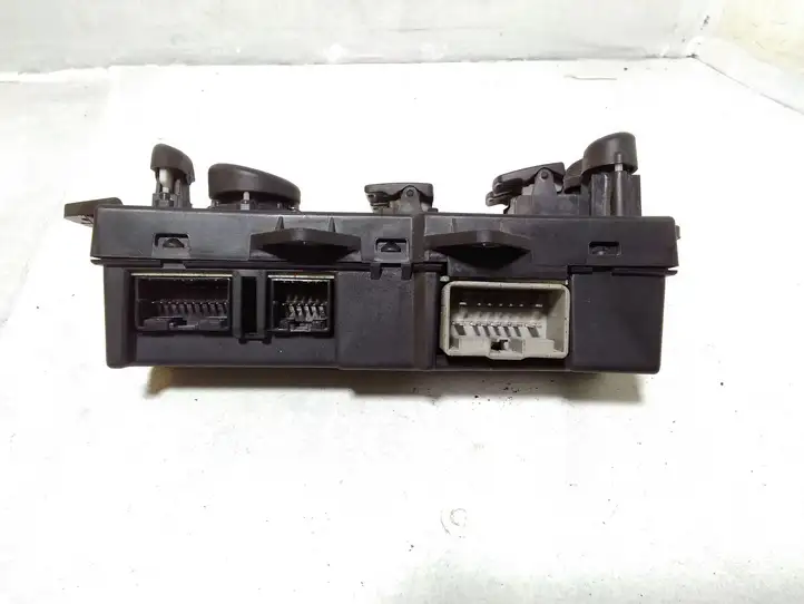 Chrysler Pacifica (2003 - 2008) 04685980AF Кнопка стеклоподъемников — фото 2