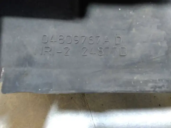 Chrysler Pacifica (2003 - 2008) 04809767AD Дефлектор воздуха — фото 4