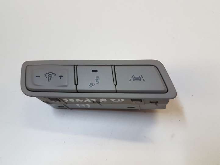 Hyundai Sonata LF (2015 - 2020)  3AW1001700 Блок переключателей