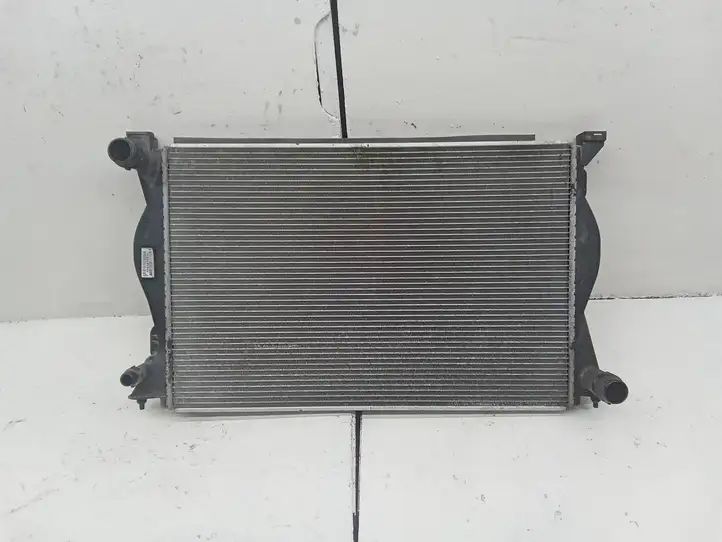 Audi A6 S6 C6 4F (2004 - 2008) 4F0121251L Радиатор охлаждающей жидкости двигателя — фото 1