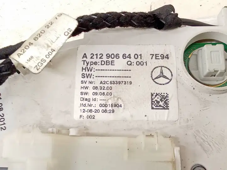 Mercedes-Benz E W212 (2009 - 2016) A2129066401 Передняя подсветка — фото 3