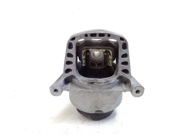 Audi A4 S4 B9 (2015 - 2019) 8W0199372CA Опора двигателя — фото 2