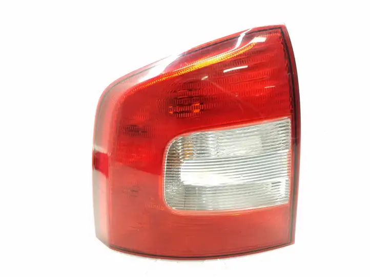 Skoda Octavia Mk2 (1Z) (2004 - 2013) 1Z9945095A Задний фонарь в кузове — фото 1