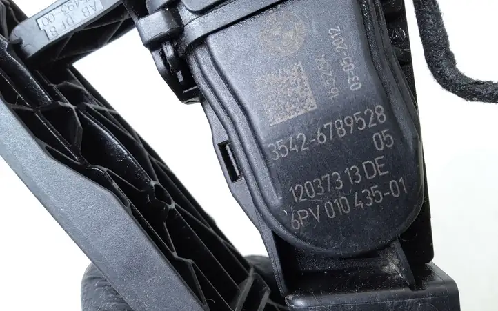 BMW 3 F30 F35 F31 (2012 - 2018) 6789528 Педаль акселератора — фото 2
