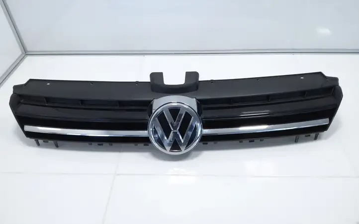 Volkswagen Golf VII (2013 - 2019) 5G0853653 Верхняя решетка радиатора — фото 1
