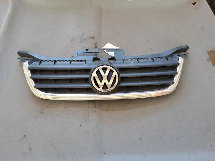 Volkswagen Touran I (2003 - 2010) 1T0853651 Верхняя решетка радиатора — фото 1