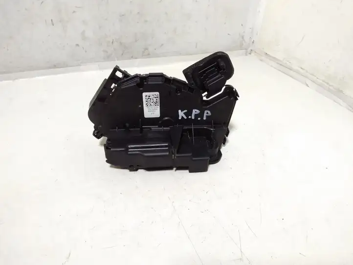 Volkswagen PASSAT B8 (2015 - ) 5NC837015D Замок передней двери — фото 1