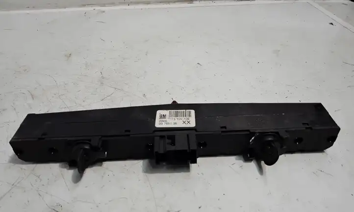 Opel Zafira B (2003 - 2006) 03758035 Включатель аварийных фонарей — фото 4