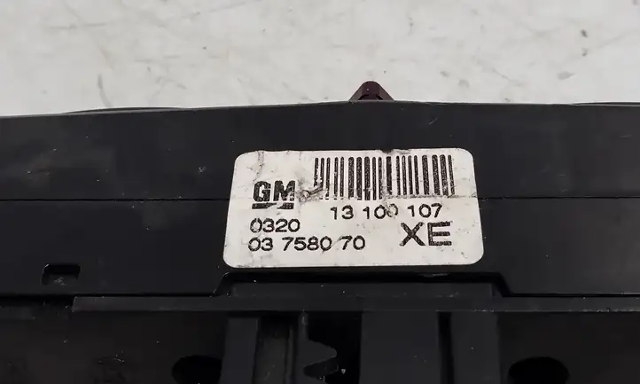 Opel Zafira B (2003 - 2006) 03758070 Включатель аварийных фонарей — фото 3