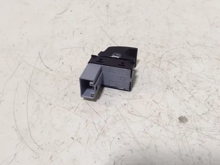 Seat Altea XL (2004 - 2015) 7L6959855B Кнопка стеклоподъемников — фото 4