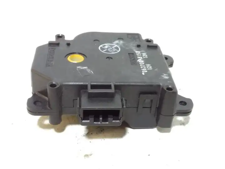 Honda CR-V (2006 - 2009) 0637008150 Двигатель задвижки потока воздуха — фото 2