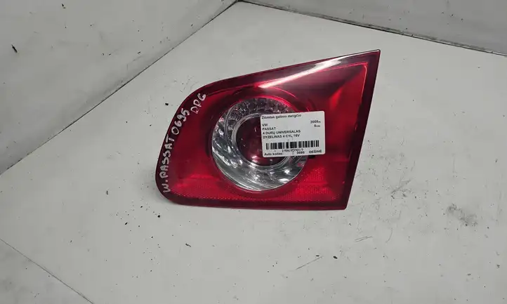 Volkswagen PASSAT B6 (2005 - 2010) 3C9945094A Задний фонарь в крышке багажника — фото 1