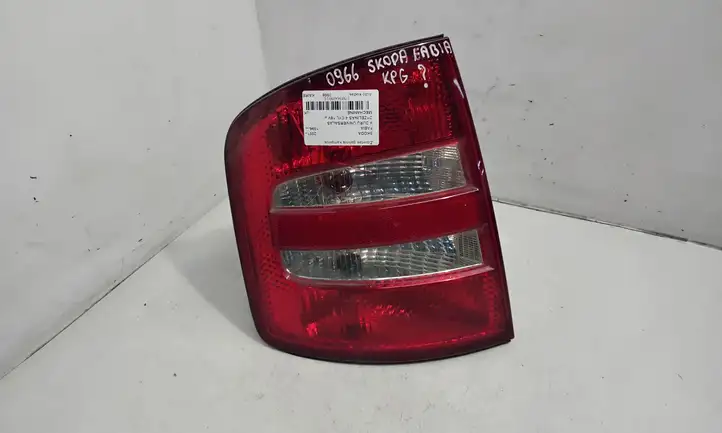 Skoda Fabia Mk1 (6Y) (1999 - 2007) 6Y9945095E Задний фонарь в кузове — фото 1