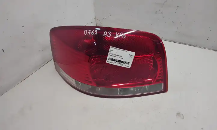 Audi A3/S3 8P (2004 - 2008) 8P0945095A Задний фонарь в кузове — фото 1