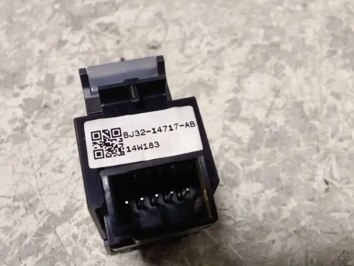 Land Rover Evoque I (2011 - 2015) BJ3214717AB Блок кнопок стеклоподъемников — фото 2