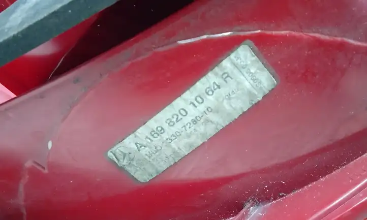 Mercedes-Benz A W169 (2004 - 2012) A1698201064 Задний фонарь в кузове — фото 3